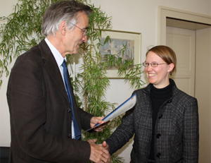 Katrin Winkel and vice rector Tilmann Märk